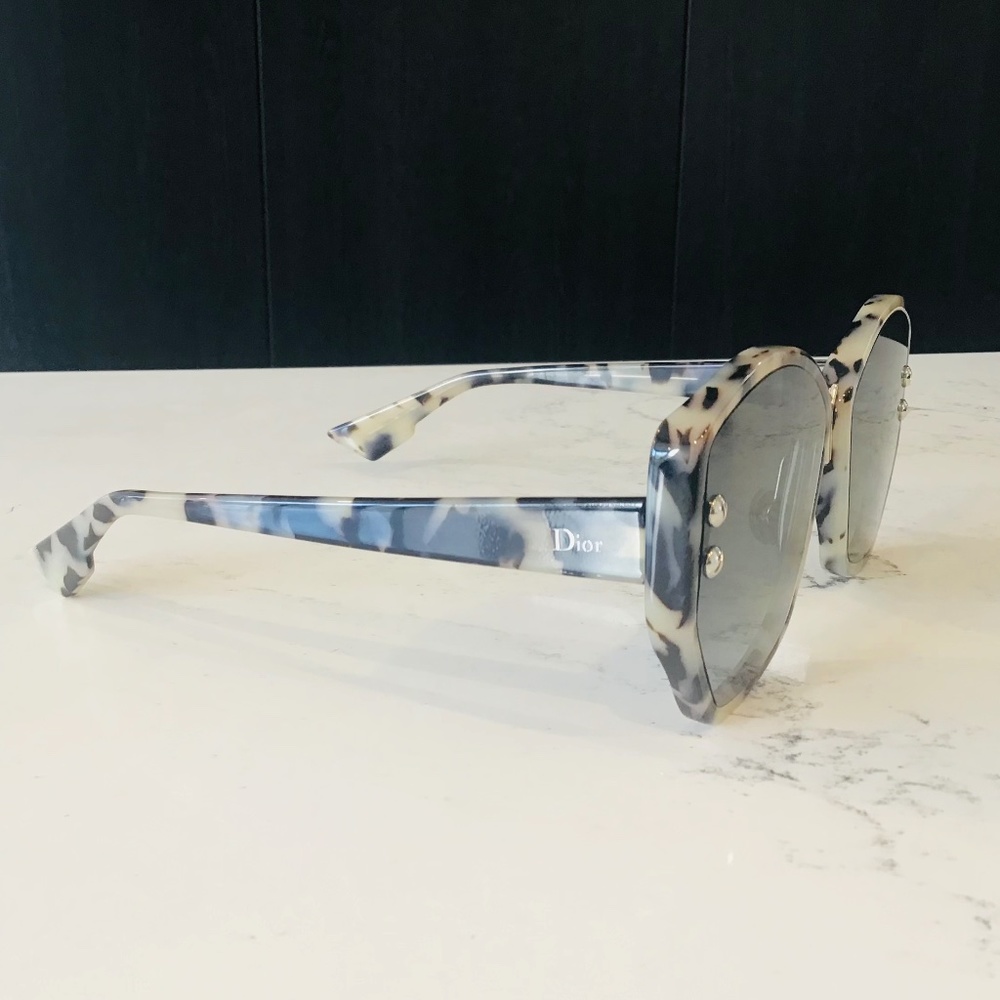 CHRISTIAN DIOR ADDICT 2 sunglasses in original box and packaging - like new - Picture 3 of 14